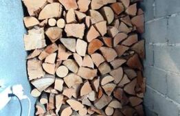 Casă individuală, 240 mp utili, teren 1000 mp, 6 camere, zona Cugir