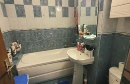 Apartament 2 camere decomandat in Cetate, zona Mercur, et.1