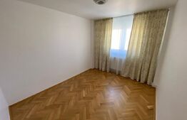 Apartament 3 camere, 70mp, zona Cetate