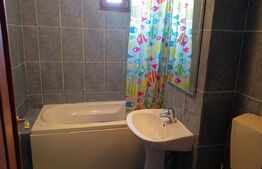 Apartament cu 3 camere, cu scare interioara, cu garaj si loc de parcare