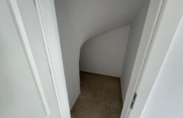 Triplex150 mp utili, 230 mp teren, zona Cetate