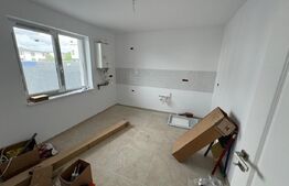 Triplex150 mp utili, 230 mp teren, zona Cetate