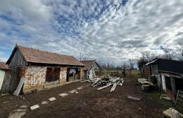 Casă 4 camere, teren 4.496mp, sat Secasel - Alba