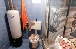 Casa doua corpuri 110 mp 4830 mp teren in Capud