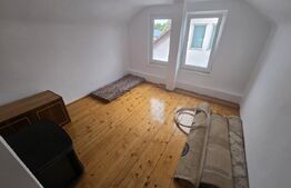 Casa Spatioasa 285 mp, 9 camere, 750 mp curte zona Schit - Cetate 