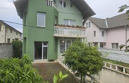 Casa Spatioasa 285 mp, 9 camere, 750 mp curte zona Schit - Cetate 