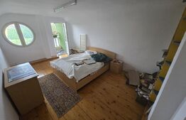 Casa Spatioasa 285 mp, 9 camere, 750 mp curte zona Schit - Cetate 