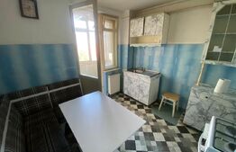 Apartament 3 camere, decomandat, zona Centru