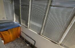 Apartament 3 camere, 64 mp, etaj 3, zona Piata-Cetate