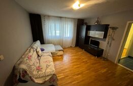 Apartament 3 camere, 64 mp, etaj 3, zona Piata-Cetate