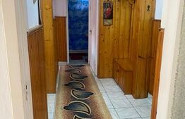 Apartament cu 2 camere, decomandat,intermediar, Aiud, zona Dallas