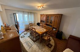 Apartament 3 camere, 72 mp, etaj 3, Aiud