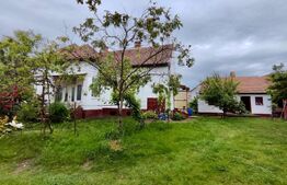 Casa individuala 4 camere, teren 1800 mp, Oiejdea