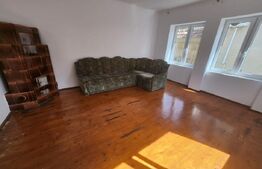 Casa individuala,3 camere, zona centrala in Sebes,pretabila ca spatiu comercial