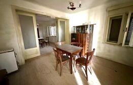 Casa la tara, teren 5500 mp ,Garbova de Jos