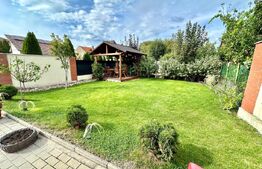 Casă Individuală cu 3 Camere și curte 470 mp, zona Centrala 