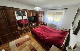 Casă, zona 0, vedere panoramică spre santurile Cetatii pretabila pentru investit