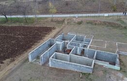 Teren intravilan cu proiect de casa 2600, zona Hapria