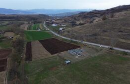 Teren intravilan cu proiect de casa 2600, zona Hapria