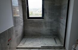 Penthouse in bloc nou, zona cetate