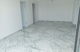 Penthouse in bloc nou, zona cetate