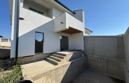 Casa tip duplex, 138 mp utili, cu piscina, 4 camere, Cetate 
