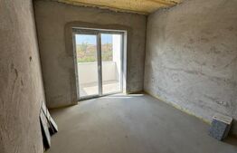 Casa tip duplex, 138 mp utili, cu piscina, 4 camere, Cetate 