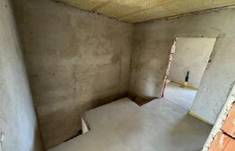 Casa tip duplex, 138 mp utili, cu piscina, 4 camere, Cetate 