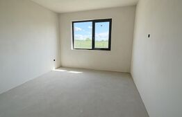 Casă pe un nivel, 4 camere, compartimentare decomandată, zonă liniștită