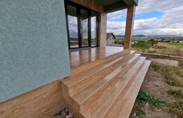 Casă pe un nivel, 4 camere, compartimentare decomandată, zonă liniștită