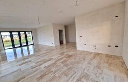 Casă pe un nivel, 4 camere, compartimentare decomandată, zonă liniștită