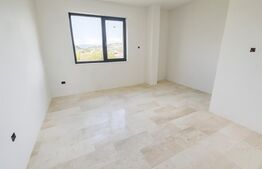 Casă pe un nivel, 4 camere, compartimentare decomandată, zonă liniștită