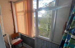 Apartament 3 camere, Semidecomandat, Sebes