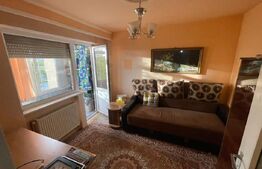 Apartament 3 camere, Semidecomandat, Sebes