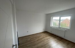 Apartament 3 camere, Decomandat, Sebes, cu TVA