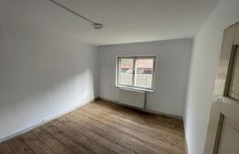 Apartament 3 camere, Zlatna