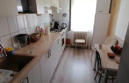 Apartament 2 camere decomandat 52mp baie bucatarie Zona Blaj
