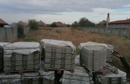 Teren intravilan 1100 mp front 18 ml la strada principala Zona Ocna Mures