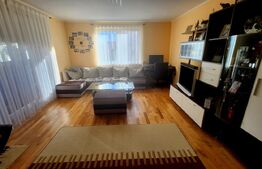 Apartament cu 3 camere,decomandat,84 mp,Petresti