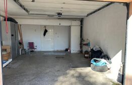 Casă Impresionantă cu Șemineu, Pavilion și Livadă în Zonă de Top