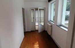 Casa 5 camere bucatarie 2 bai 369 mp teren zona Centru 