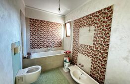 Casă cu 6 camere, teren 649mp, zona Centru - Alba Iulia