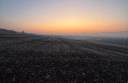 Teren 2838 mp, zona Oarda