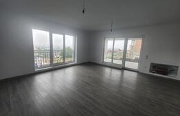 Casa individuala cu 4 camere,priveliste superba,600 mp teren,zona Piata