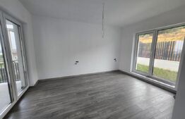 Casa individuala cu 4 camere,priveliste superba,600 mp teren,zona Piata