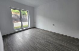 Casa individuala cu 4 camere,priveliste superba,600 mp teren,zona Piata