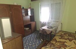 Apartament de vânzare cu 3 camere, 63mp, decomandat - zona Dallas, Aiud