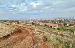 Teren intravilan cu priveliste panoramica, 1068 mp, zona-Skit