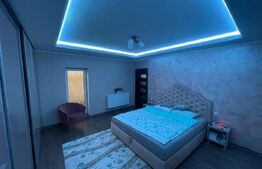 Casa Individuala cu 4 camere,780 mp teren,Centru