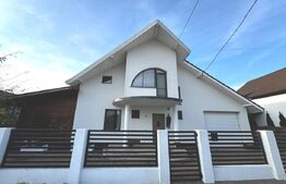 Casă cu 5 camere, in Blaj